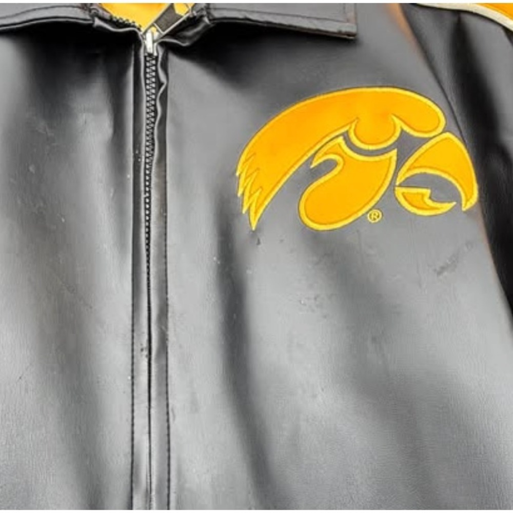 Iowa Hawkeyes Faux Leather Full Zip Jacket XXL Black Gold NCAA Licensed - Picture 7 of 8